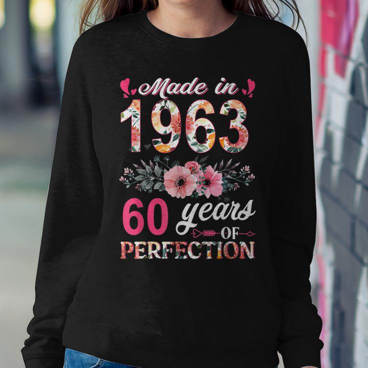 Made In 1963 Floral 60 Year Old 60Th Birthday Gifts Women Women Crewneck Graphic Sweatshirt Funny Gifts