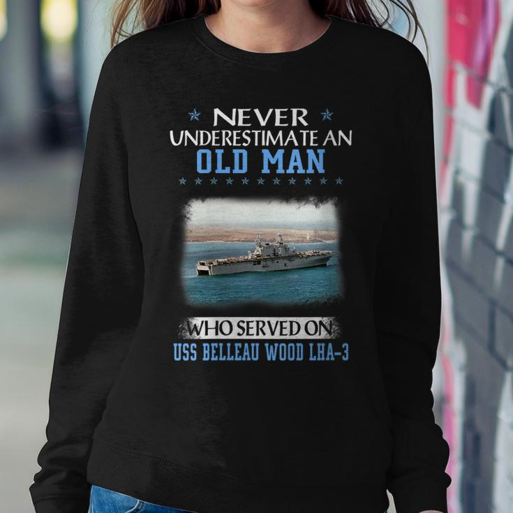 Womens Uss Belleau Wood Lha-3 Veterans Day Father Day Women Crewneck Graphic Sweatshirt Funny Gifts