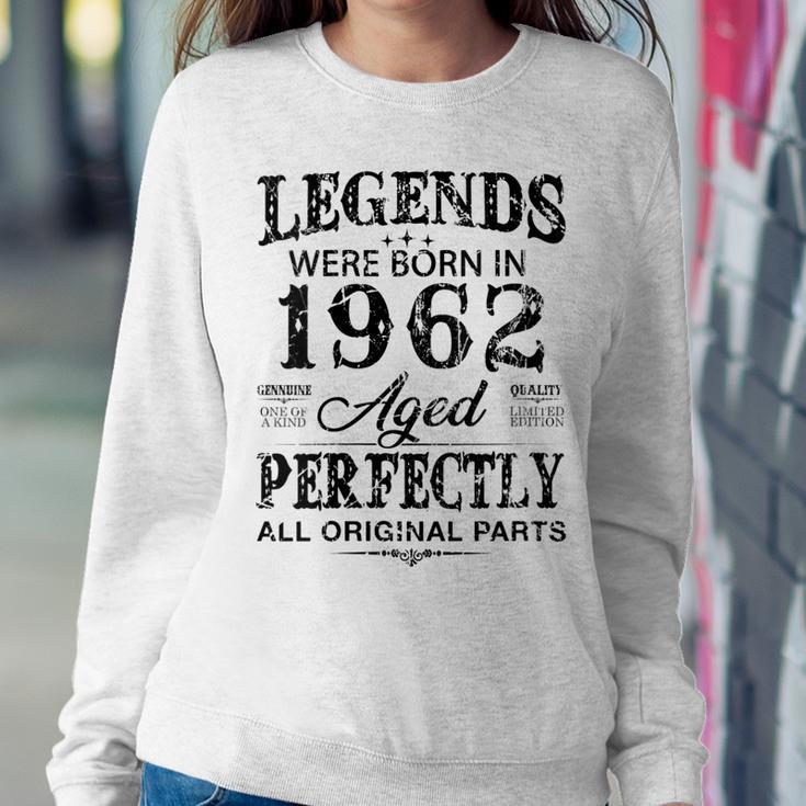 Womens Vintage 1962 Funny 60 Years Old Men And Women 60Th Birthday Women Crewneck Graphic Sweatshirt Funny Gifts