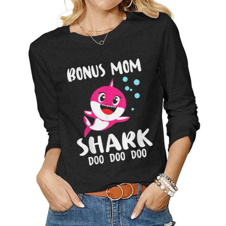 Bonus Mom Shark Doo Doo  Matching Family Gift Women Graphic Long Sleeve T-shirt