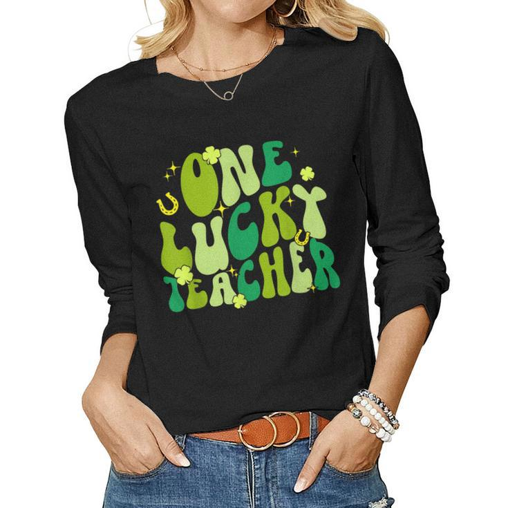 One Lucky Teacher Shamrock St Patricks Day Retro Groovy  Women Graphic Long Sleeve T-shirt