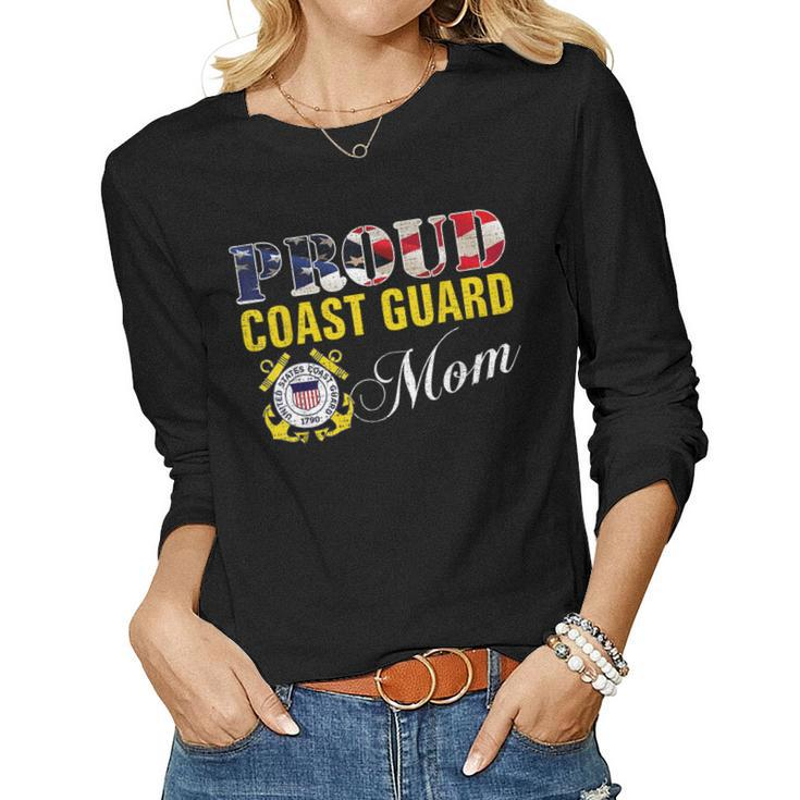 Proud Coast Guard Mom With American Flag For Veteran Day  Women Graphic Long Sleeve T-shirt