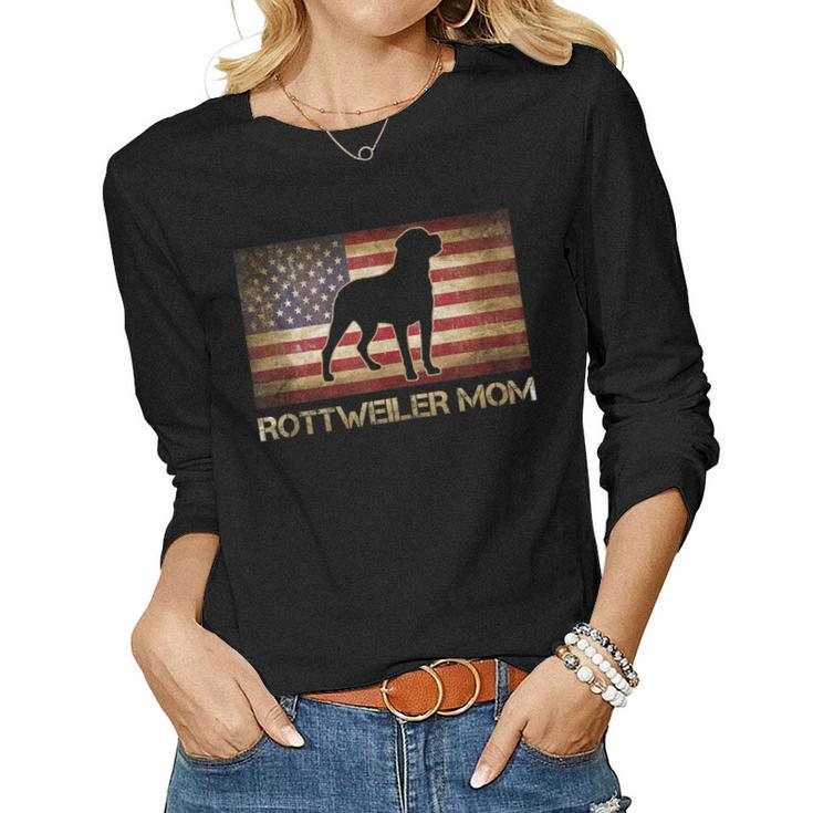 Rottweiler Mom Vintage American Flag Patriotic Dog Lover  Women Graphic Long Sleeve T-shirt
