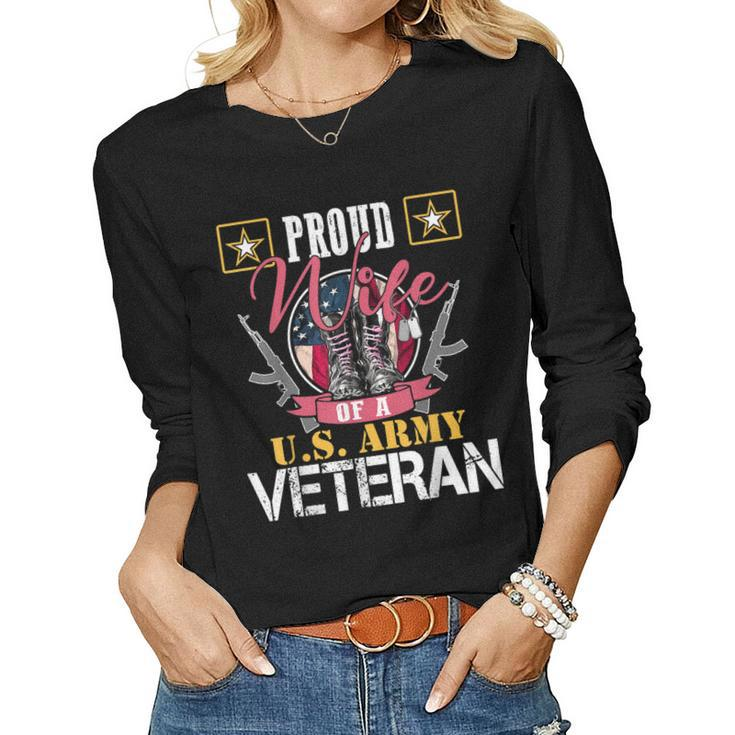 Vintage Proud Wife Of A US Army Veteran Gift Mom Dad  Women Graphic Long Sleeve T-shirt