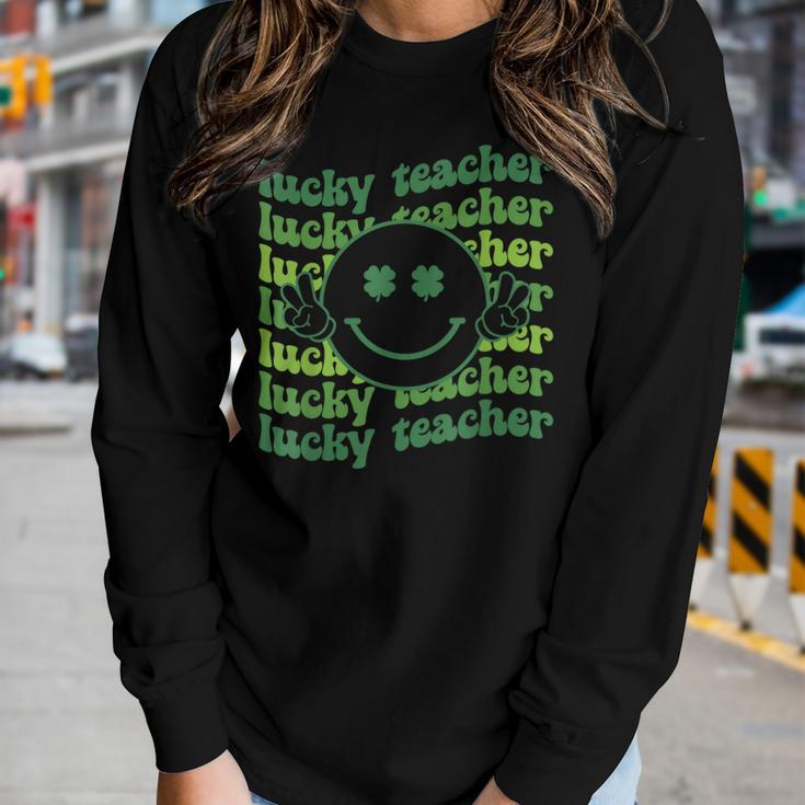 Lucky Teacher Retro Groovy Saint Patricks Day Funny Irish Women Graphic Long Sleeve T-shirt Gifts for Her