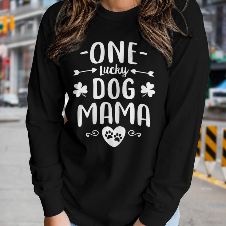 Womens One Lucky Dog Mama Shirt St Patrick Day Cute Dog Mom Women Long Sleeve T-shirt Gifts for Her
