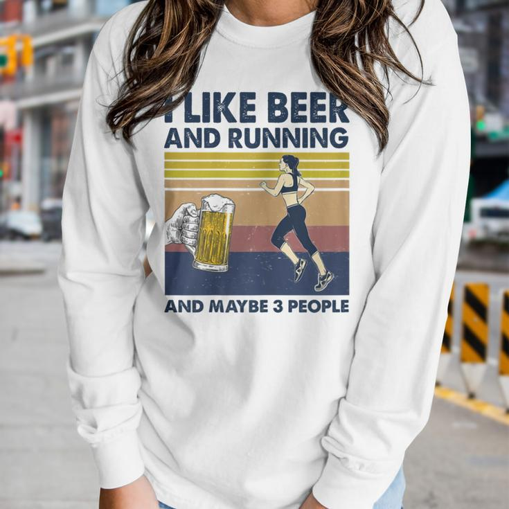 I Like Beer And Running And Maybe 3 People Retro Vintage Gift For Womens Women Graphic Long Sleeve T-shirt Gifts for Her