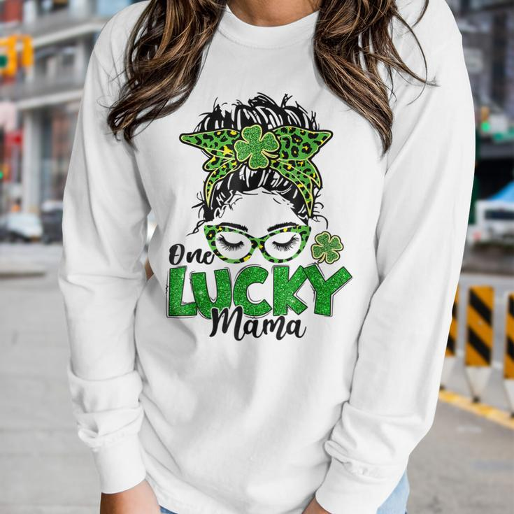One Lucky Mama St Patricks Day Messy Bun Leopard Bandana Women Long Sleeve T-shirt Gifts for Her
