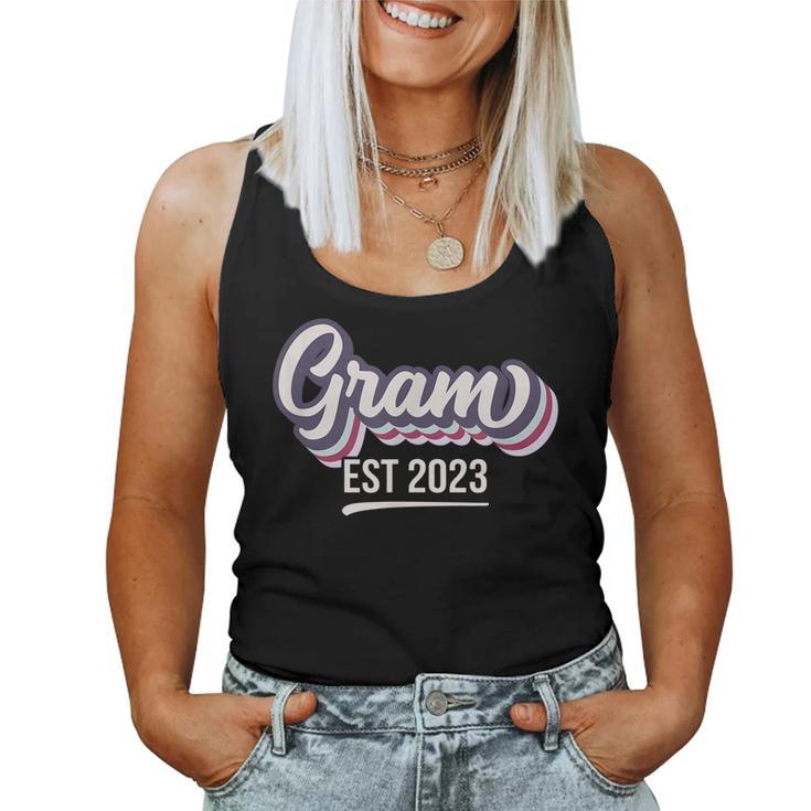 Gram Est 2023 - Soon To Be Grandma Pregnancy Announcement Women Tank Top