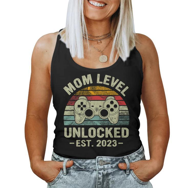 Retro Mom Level Unlocked Est 2023 - Funny New Mom   Women Tank Top Basic Casual Daily Weekend Graphic