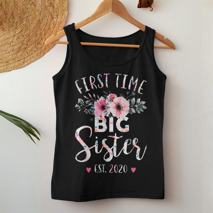 First Time Big Sister Est 2020 New Sister Women Tank Top Unique Gifts