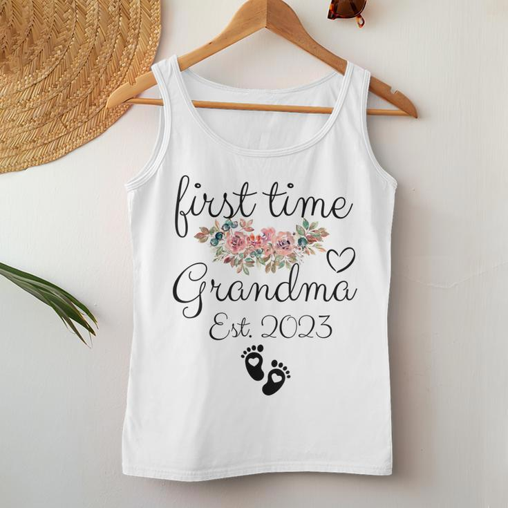 First Time Grandma 2023 New Granny 2023 Women Tank Top Unique Gifts