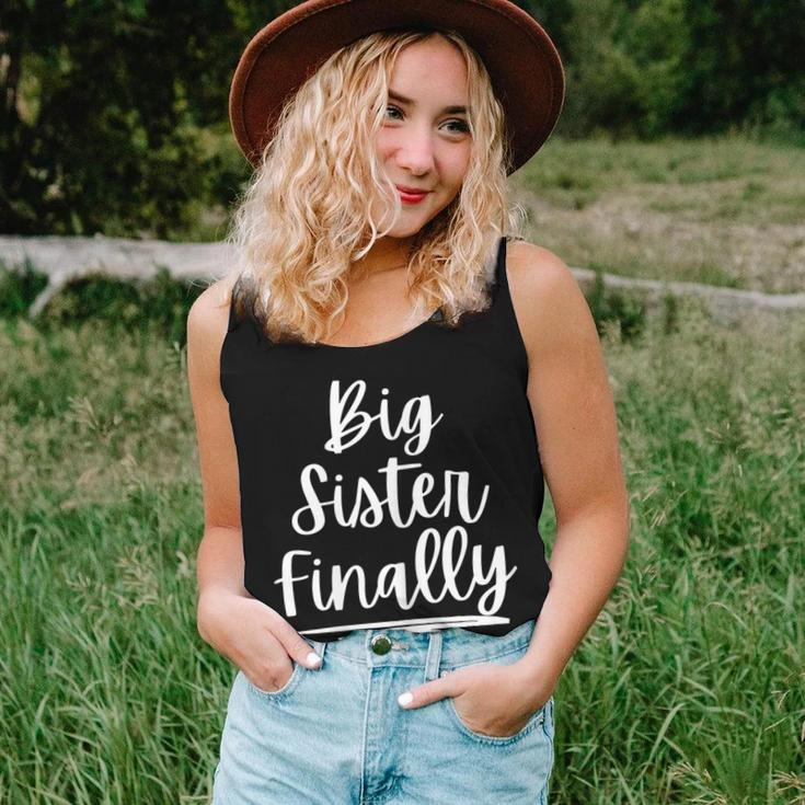 For Girls & New Older Sisters Big Sister Finally Women Tank Top Gifts for Her