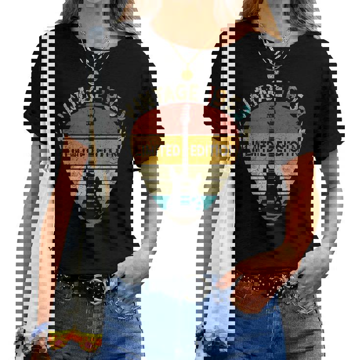 70 Years Old Vintage 1953 Guitar Lover 70Th Birthday Women T-shirt 70 Years Old Vintage 1953 Guitar Lover 70Th Birthday Women T-shirt