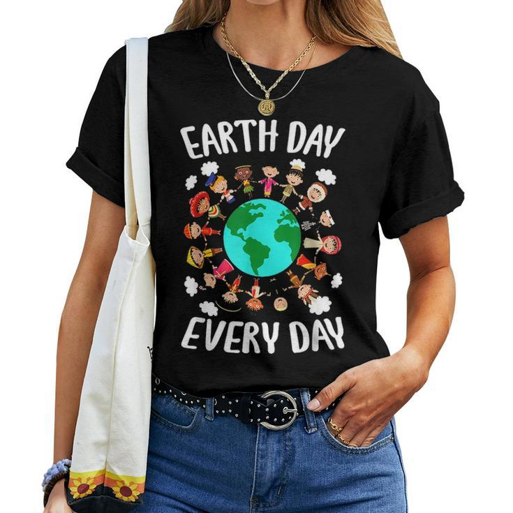 Earth Day Everyday All Human Races To Save Mother Earth 2021 Women T-shirt