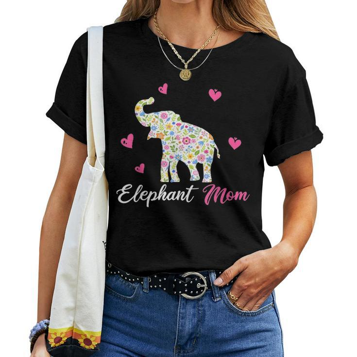 Elephant Mom Funny Animal Gift For Mothers Day Women T-shirt