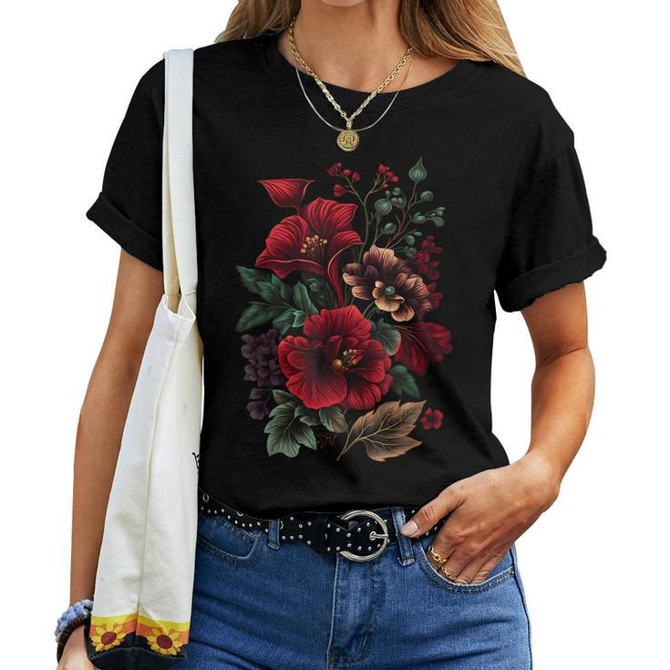 Flowers Botanical Natural Graphics Gardeners Vintage Women T-shirt
