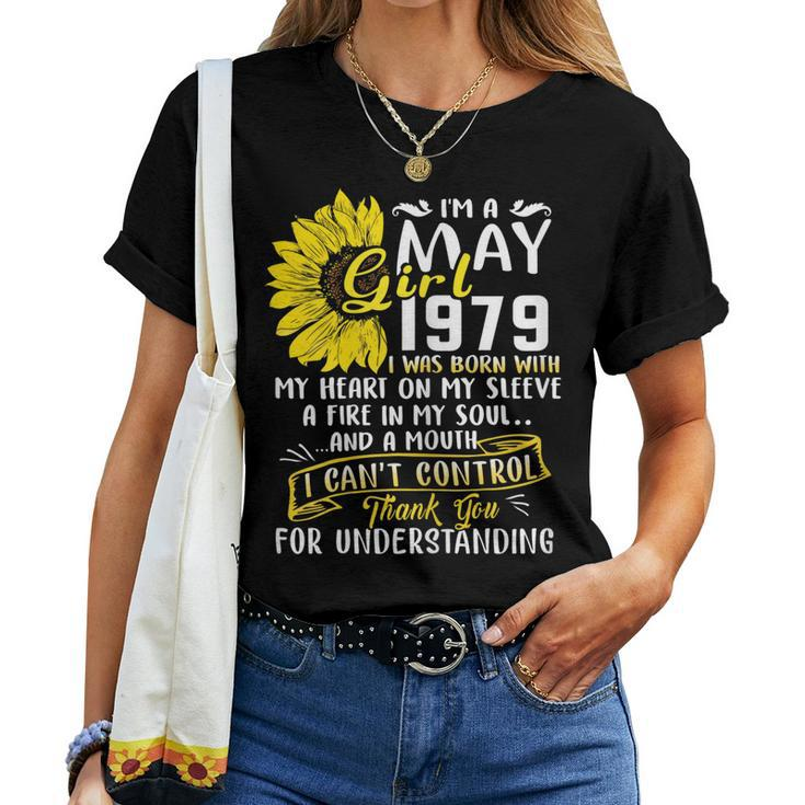 Womens Im A May Girl 1979 Sunflower 40Th Birthday Women T-shirt