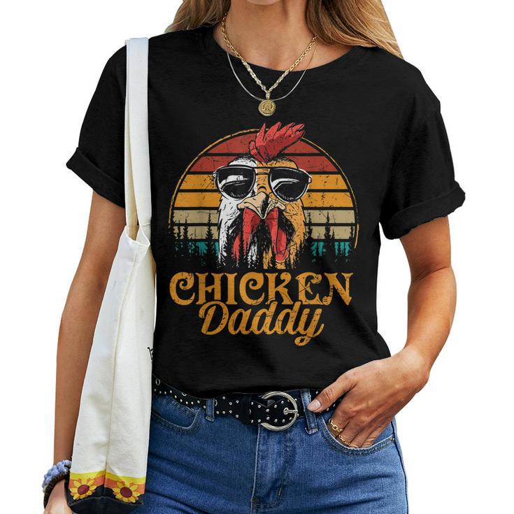 Mens Chicken Daddy Vintage Poultry Farmer Funny Fathers Day Mens Women T-shirt