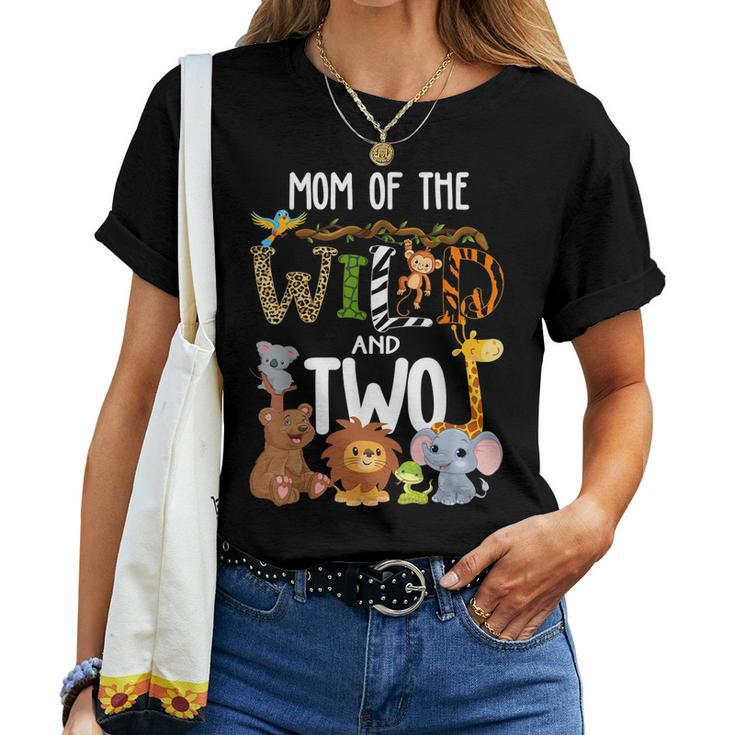 Mom Of The Wild And Two Zoo Birthday Safari Jungle Animal Women T-shirt