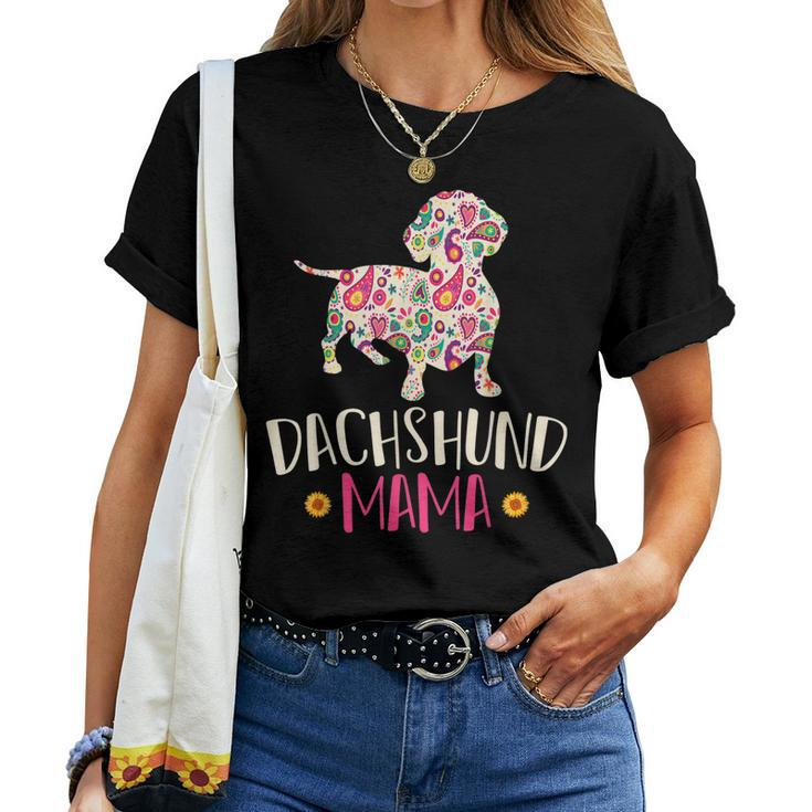 Mothers Day Gift Wiener Mom Weenie Dog Vintage Dachshund Women T-shirt