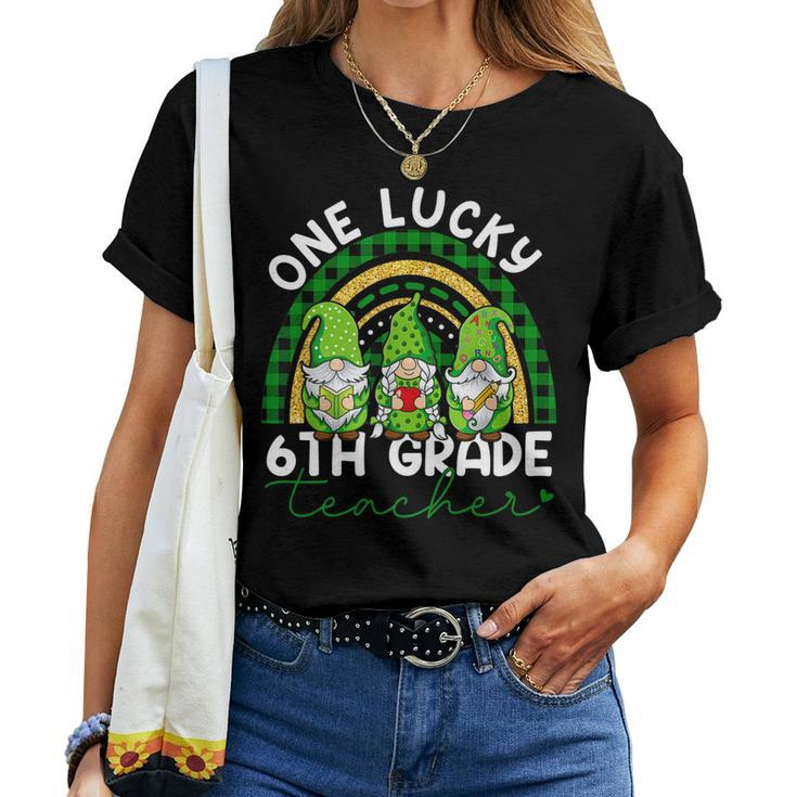 One Lucky 6Th Grade Teacher Gnomes St Patricks Rainbow  Women T-shirt