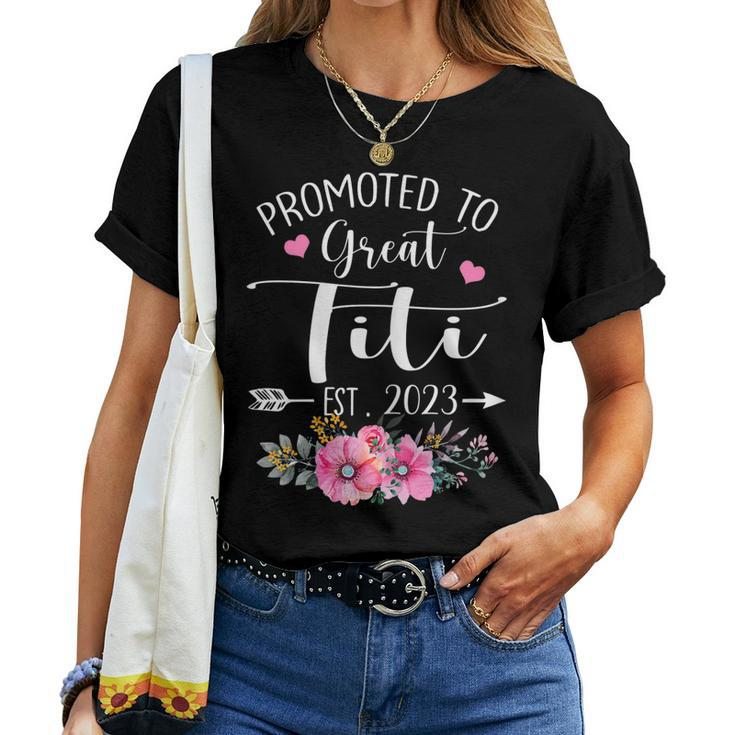 Promoted To Great Titi Est 2023 Floral Mom Women T-shirt