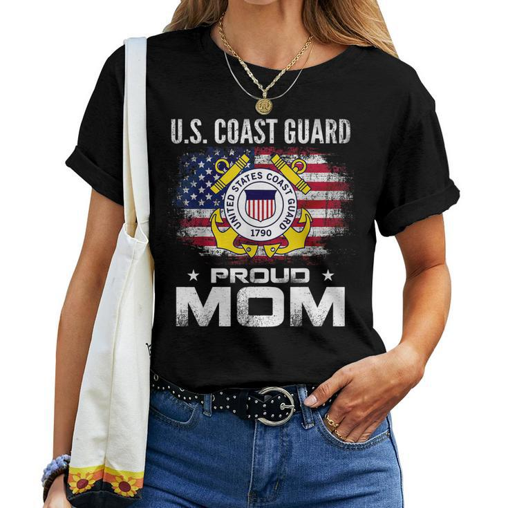 US Coast Guard Proud Mom With American Flag Gift Veteran Women T-shirt