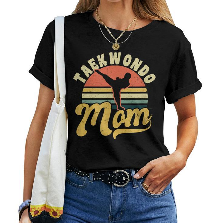 Vintage Retro Sunset Taekwondo Mom Women T-shirt