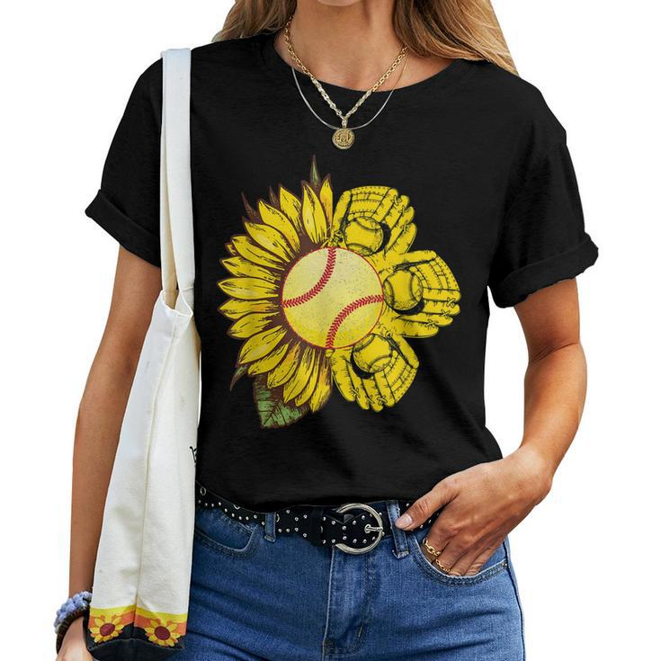 Vintage Softball Sunflower Mom Women Girl Mother Softball Women T-shirt