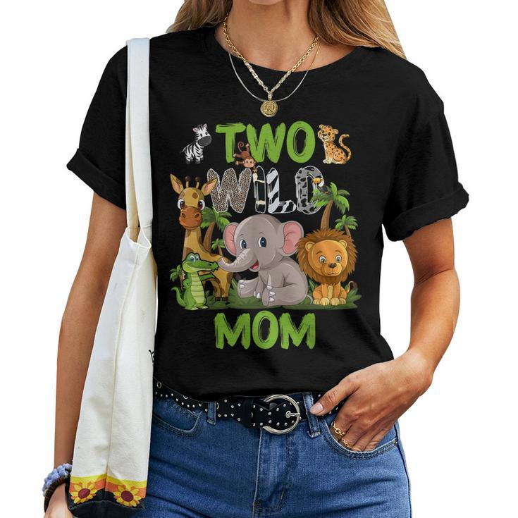 Wild Two Mom Zoo Birthday Safari Jungle Animals Women T-shirt
