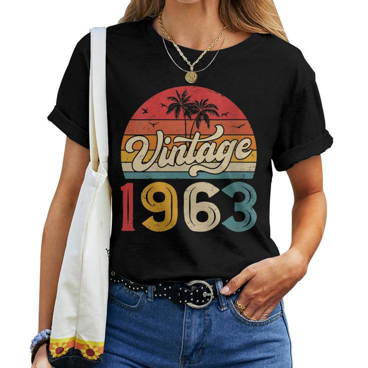 Womens Funny 60 Years Old Vintage 1963 Men And Women 60Th Birthday Women T-shirt