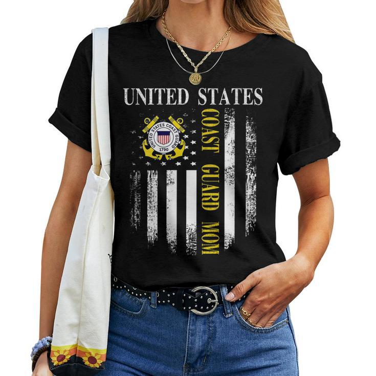 Womens Vintage United States Coast Guard Mom With American Flag Women T-shirt