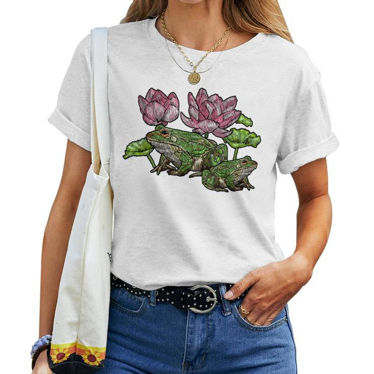 Cottagecore Aesthetic Embroidery Frogs Butterfly Frog Lover Women T-shirt