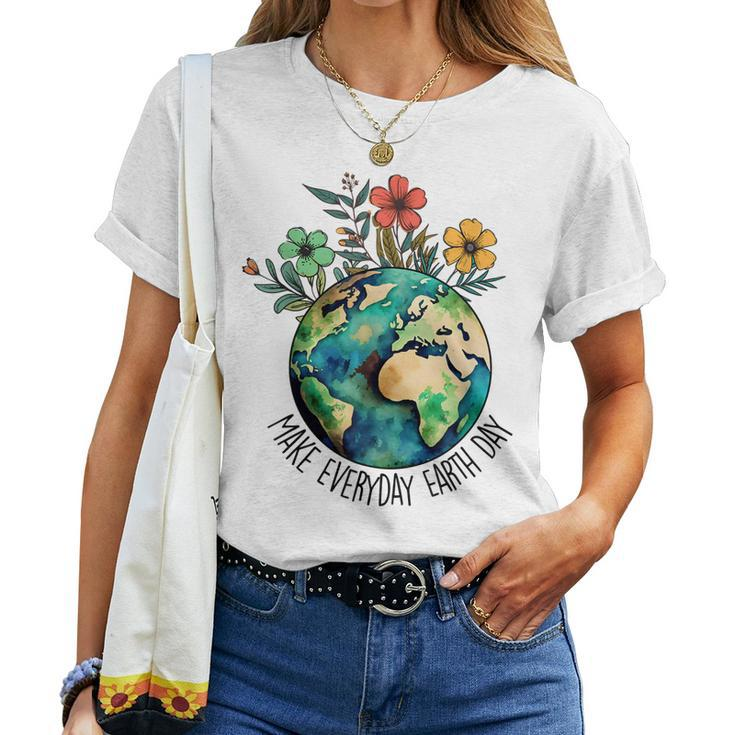 Make Everyday Earth Day Retro Planet Flower Earth Day Women T-shirt