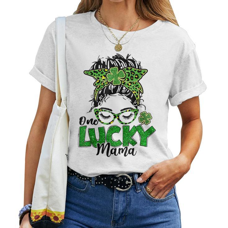 One Lucky Mama St Patricks Day Messy Bun Leopard Bandana Women T-shirt