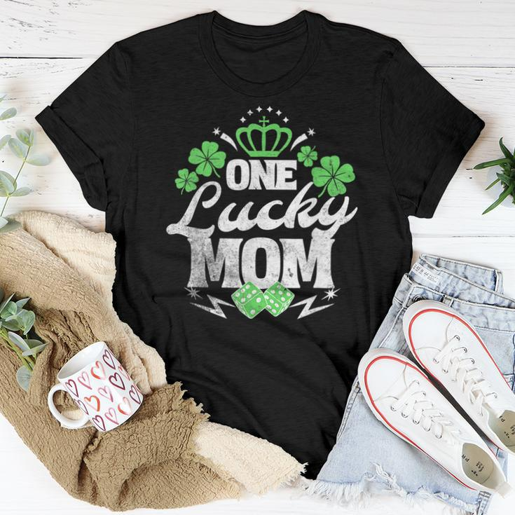 One Lucky Mom St Patricks Day Gift Vintage 70S Dice V2 Women T-shirt Funny Gifts