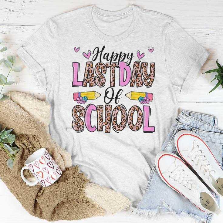 Happy Last Day Of School Leopard Teacher End Of School Year Women T-shirt Unique Gifts