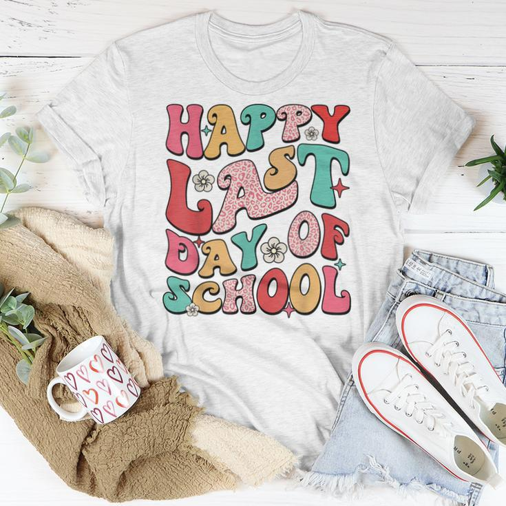 Retro Groovy Happy Last-Day Of School Leopard Teacher Kids Women T-shirt Unique Gifts