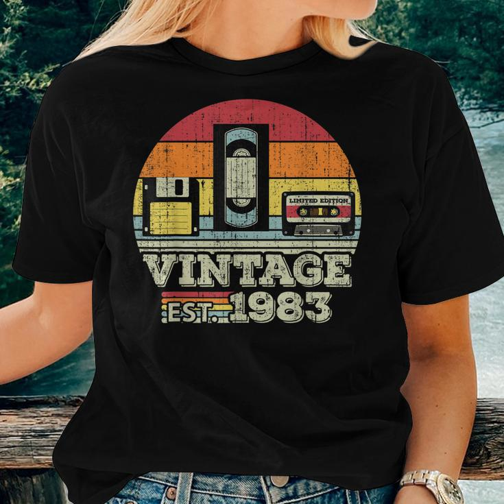 40 Year Old Vintage 1983 40Th Birthday For Women Men Women T-shirt Gifts for Her