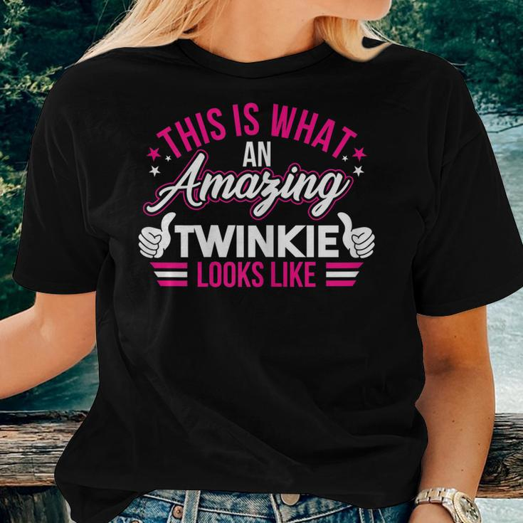 Womens This Is What An Amazing Twinkie Looks Like Mothers Women T-shirt Gifts for Her