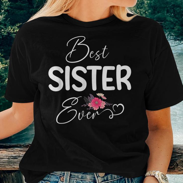 Best Sister Ever Floral Cute Mothers Day Women Girls Women T-shirt Gifts for Her