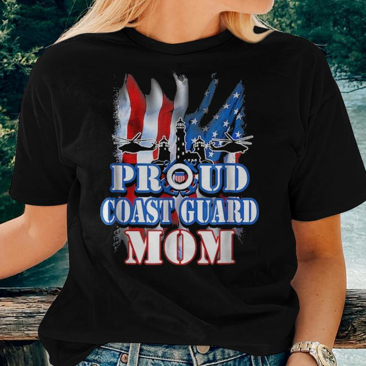 Coast Guard Mom Usa Flag Military Mothers Day Women T-shirt Gifts for Her