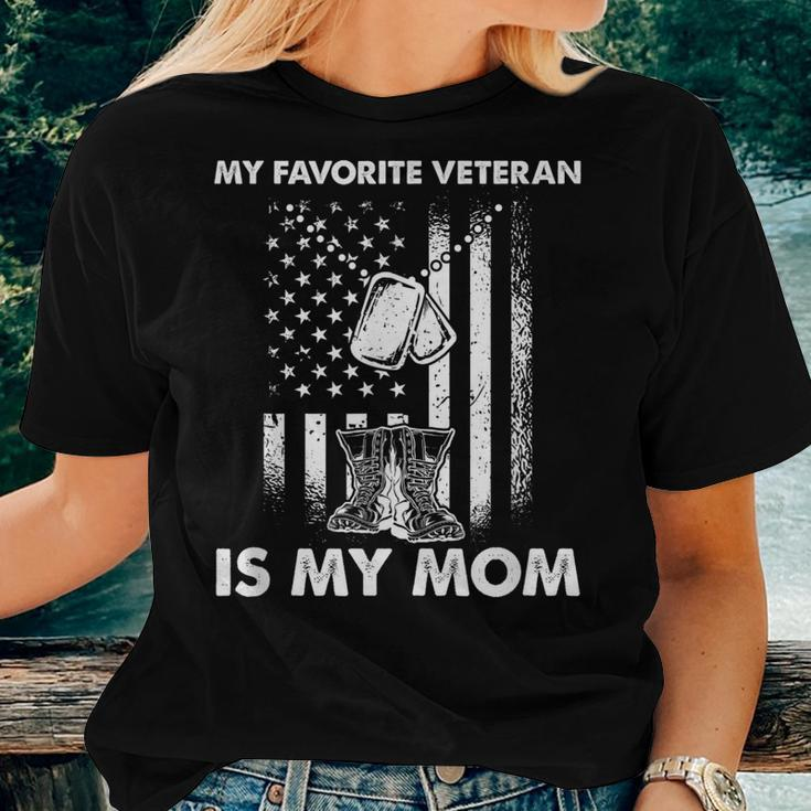 My Favorite Veteran Is My Mom - Us Flag Veteran Mother Women T-shirt Gifts for Her