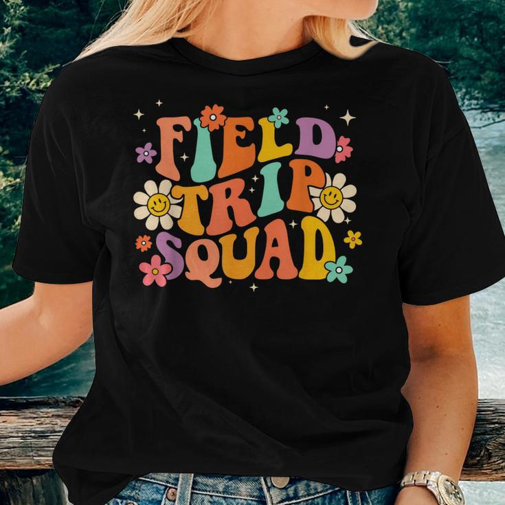 Field Trip Squad Groovy Field Day Teacher Student School Women T-shirt Gifts for Her