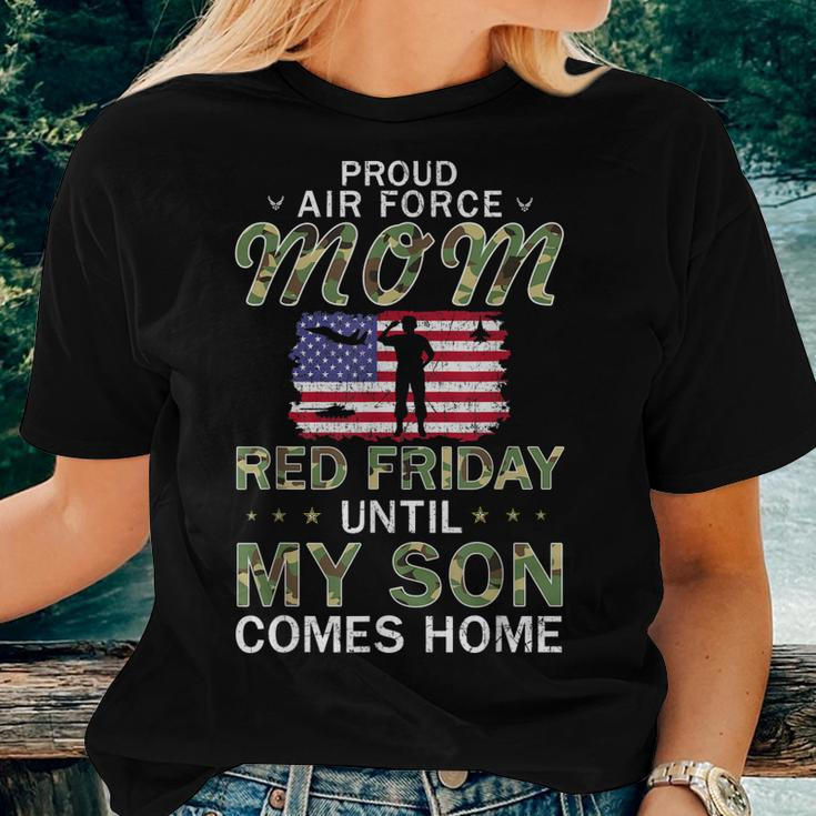 Proud Air Force Mom I Wear Redred Friday Army Women T-shirt Gifts for Her