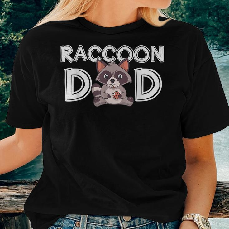 Raccoon Dad Trash Panda Daddy Fathers Day Raccoon Women T-shirt Gifts for Her