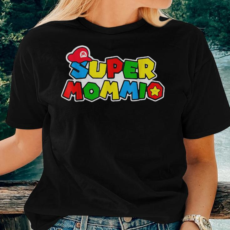 Super Mommio Video Gaming For Mom Women T-shirt Gifts for Her