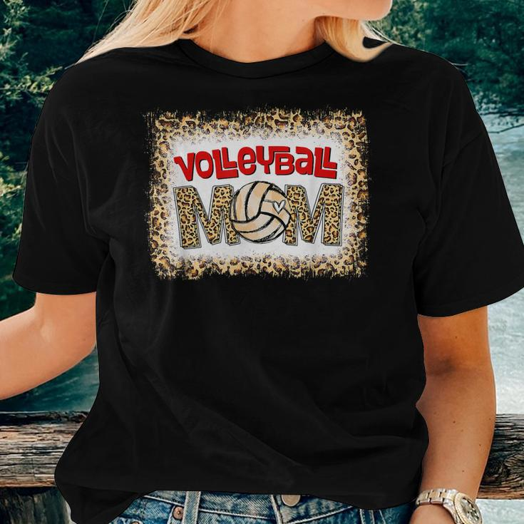 Volleyball Mom Leopard Sport Ball Mom Women T-shirt Gifts for Her