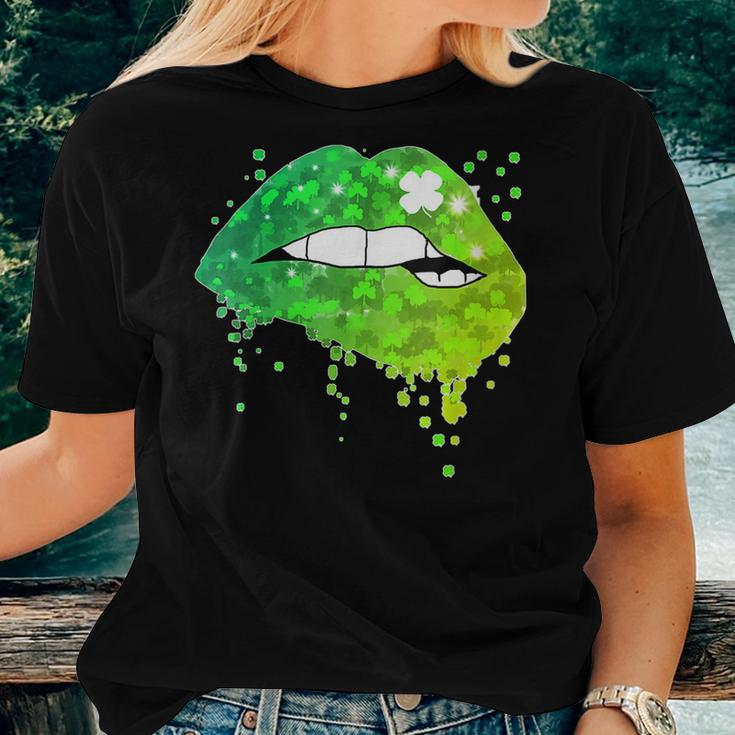 Womens Saint Patricks Day Shamrock Graphic Irish Sexy Lips Womens Women T-shirt Gifts for Her